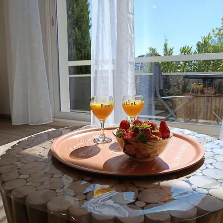 Cosy Avec Parking Proche Vieux Port Appartement *